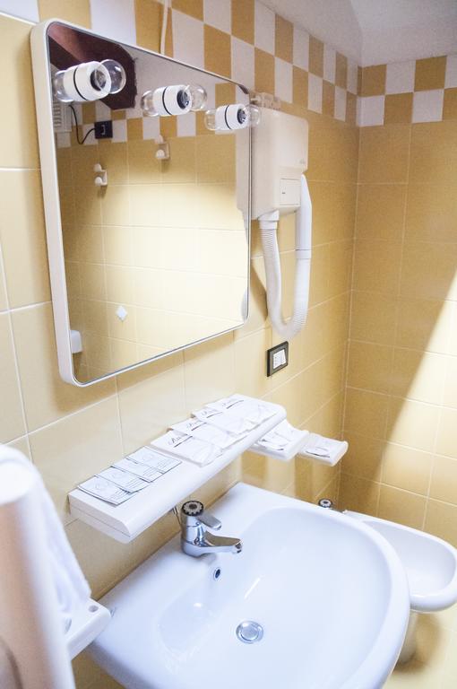Hotel Vallee De Конье Номер фото